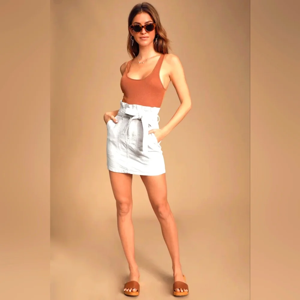 Free People Splendor in the Grass Paper Bag Waist Denim MiniSkirt Cream Sz 2 NEW - Picture 5 of 15